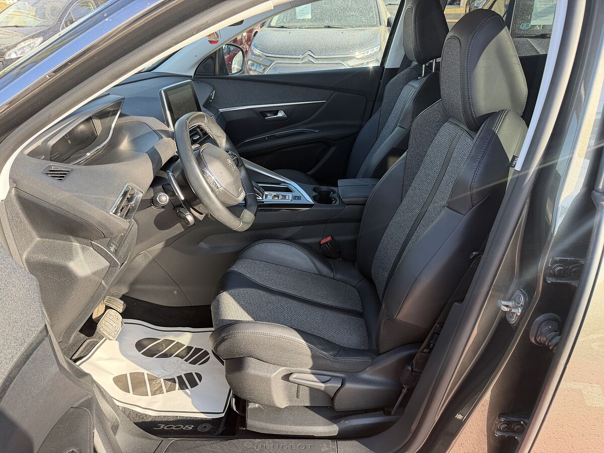 PEUGEOT 3008 ALLURE 1.2 E-THP AUTO SPANISH LHD IN SPAIN 62000 MILES SUPER 2017
