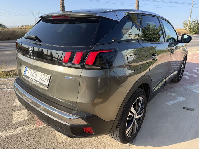 PEUGEOT 3008 ALLURE 1.2 E-THP AUTO SPANISH LHD IN SPAIN 62000 MILES SUPER 2017