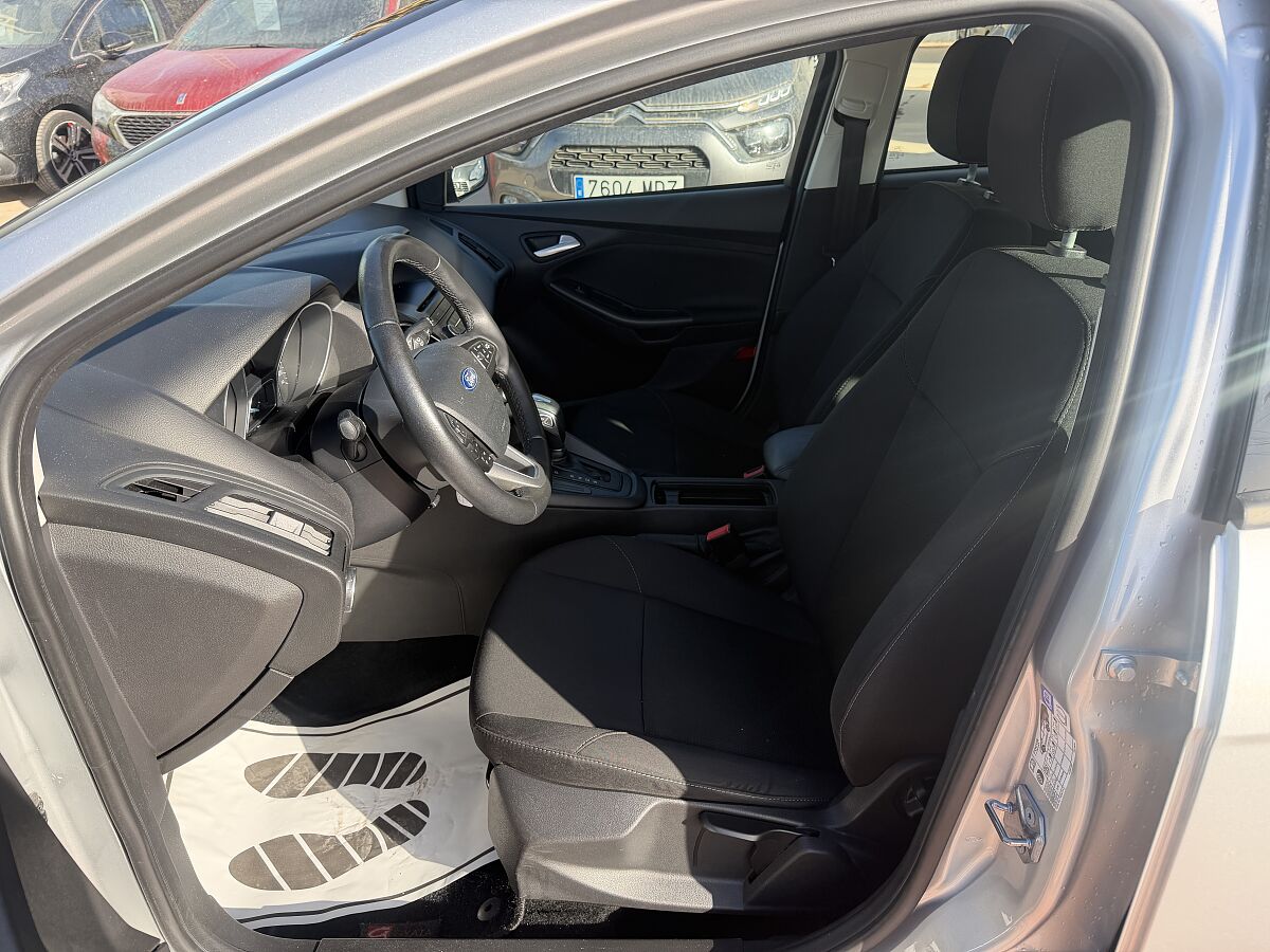 FORD FOCUS TREND PLUS 1.6 TI-VCT AUTO SPANISH LHD IN SPAIN 71000 MILES FFSH 2016