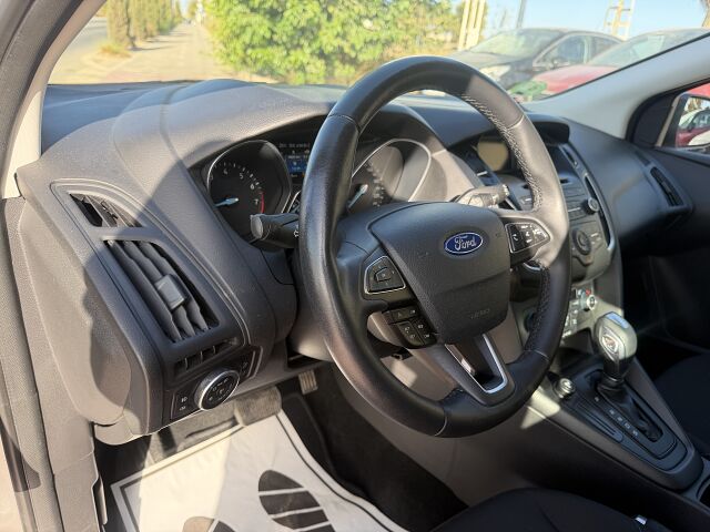 FORD FOCUS TREND PLUS 1.6 TI-VCT AUTO SPANISH LHD IN SPAIN 71000 MILES FFSH 2016