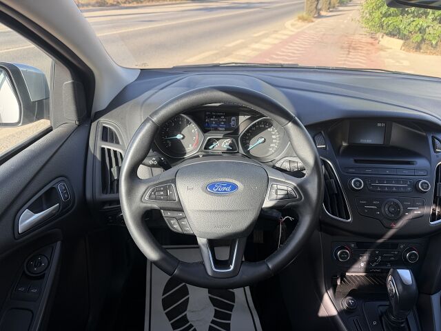 FORD FOCUS TREND PLUS 1.6 TI-VCT AUTO SPANISH LHD IN SPAIN 71000 MILES FFSH 2016