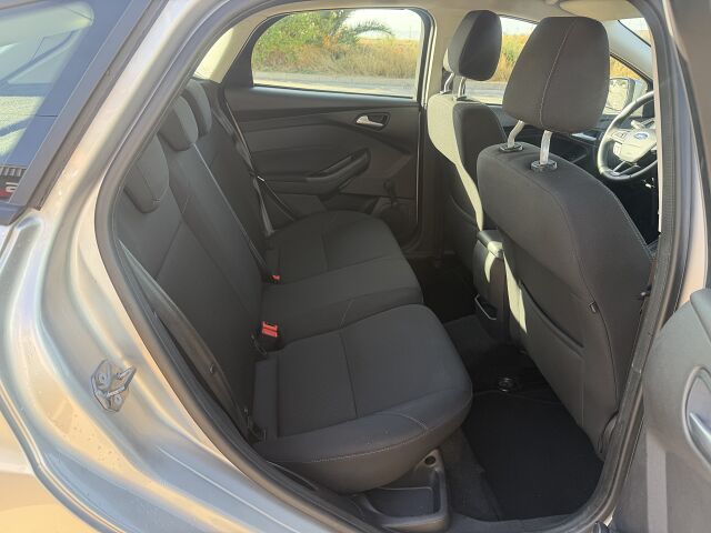 FORD FOCUS TREND PLUS 1.6 TI-VCT AUTO SPANISH LHD IN SPAIN 71000 MILES FFSH 2016