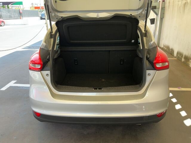 FORD FOCUS TREND PLUS 1.6 TI-VCT AUTO SPANISH LHD IN SPAIN 71000 MILES FFSH 2016