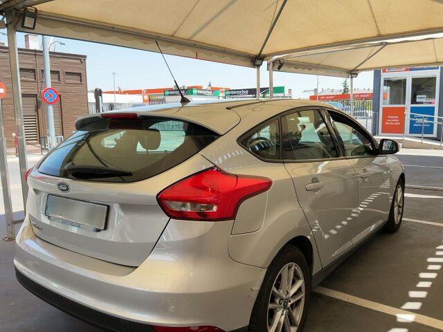 FORD FOCUS TREND PLUS 1.6 TI-VCT AUTO SPANISH LHD IN SPAIN 71000 MILES FFSH 2016