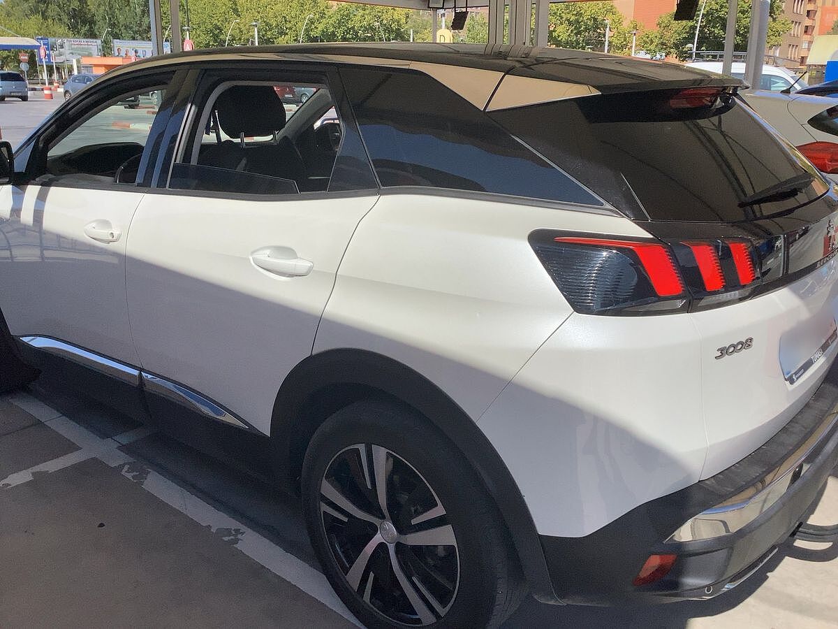 COMING SOON PEUGEOT 3008 ALLURE 1.2 E-THP AUTO SPANISH LHD IN SPAIN 91000 MILES SUPERB 2018