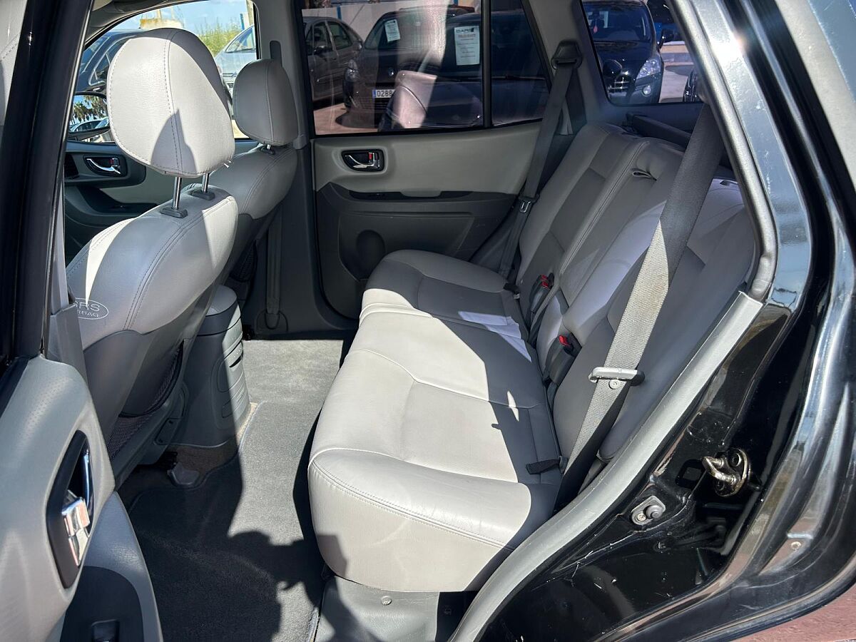 HYUNDAI SANTA FE V6 4X4 2.7 AUTO SPANISH LHD IN SPAIN 112000 MILES SUPERB 2005