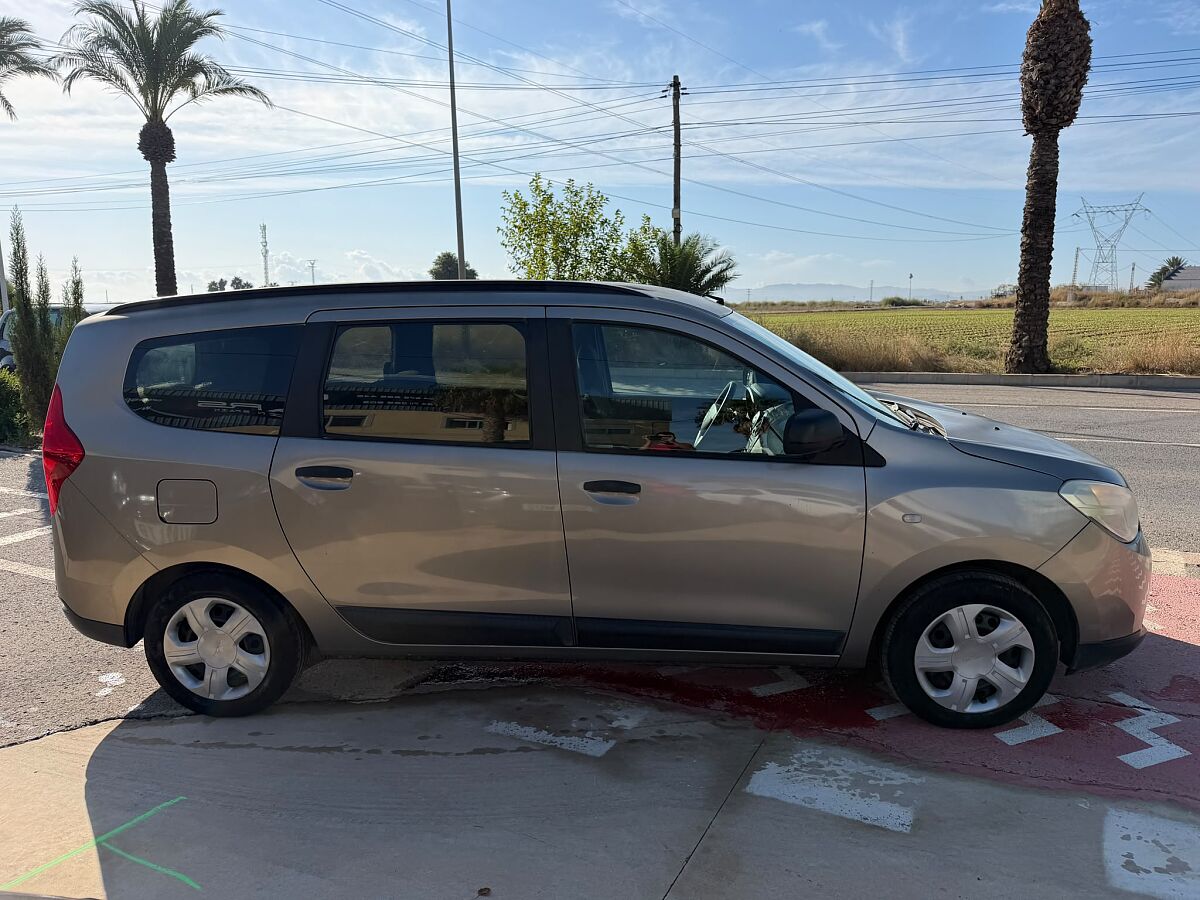 DACIA LODGY 1.5 DCI SPANISH LHD IN SPAIN ONLY 42000 MILES SUPERB 7 SEATS 2014