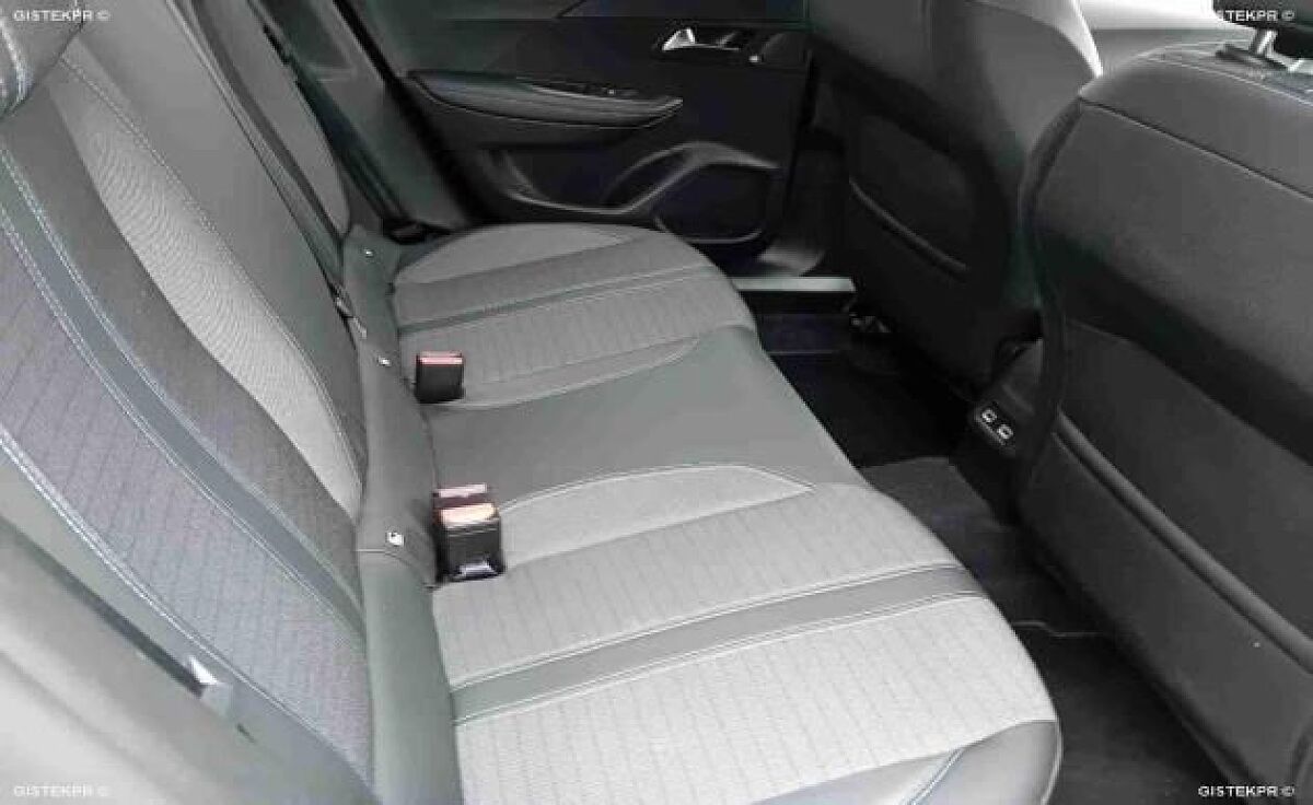 COMING SOON PEUGEOT 2008 ALLURE 1.2 E-THP AUTO SPANISH LHD IN SPAIN 13000 MILES SUPER 2022