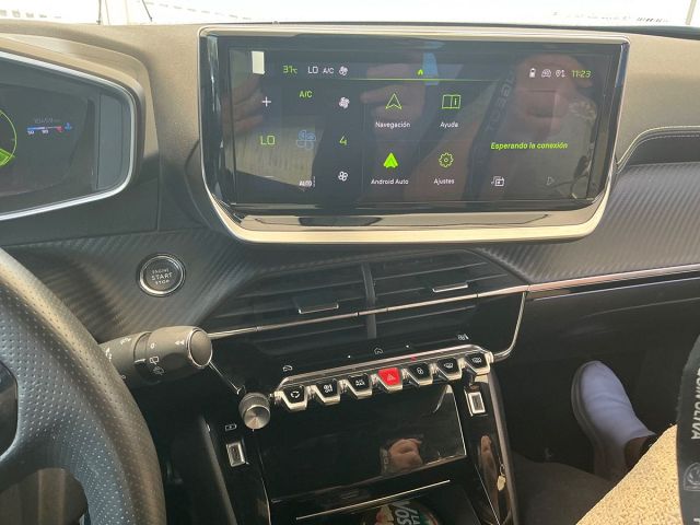 COMING SOON PEUGEOT 2008 GT 1.2 E-THP AUTO SPANISH LHD IN SPAIN ONLY 6000 MILES SUPERB 2024
