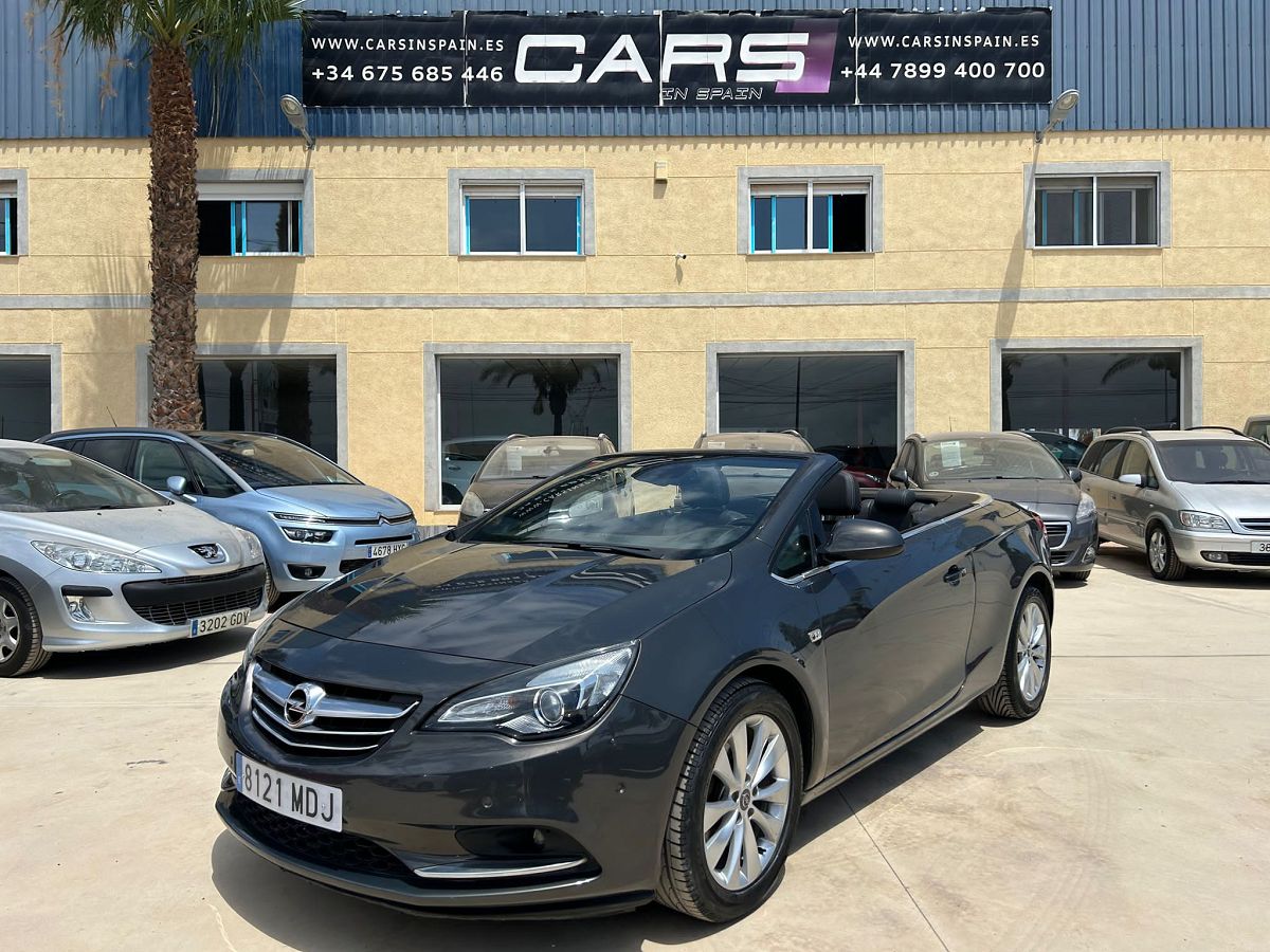 OPEL CASCADA INNOVATION 1.4 CONVERTIBLE SPANISH LHD IN SPAIN 96000 MILES 2013