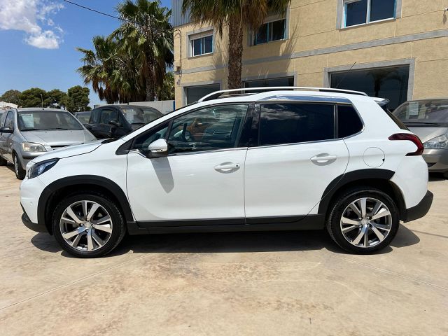 PEUGEOT 2008 ALLURE 1.2 E-THP AUTO SPANISH LHD IN SPAIN 23000 MILES SUPER 2018