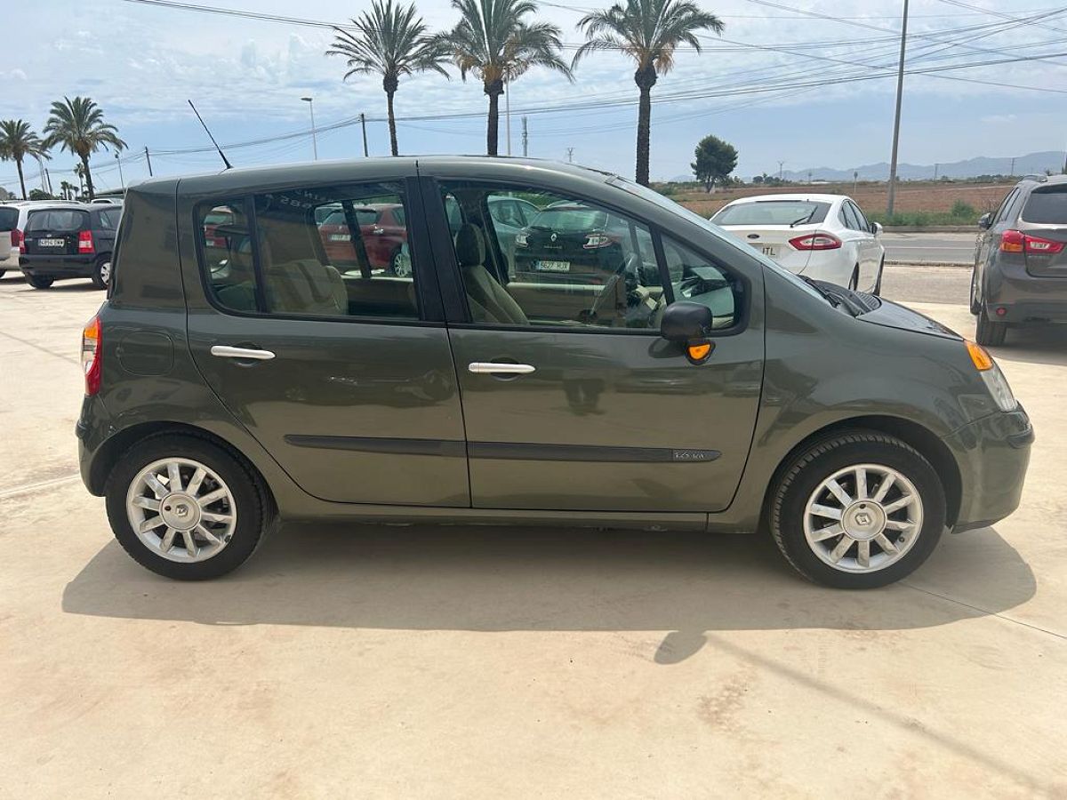 RENAULT MODUS DYNAMIQUE 1.6 AUTO SPANISH LHD IN SPAIN 87000 MILES SUPERB 2006
