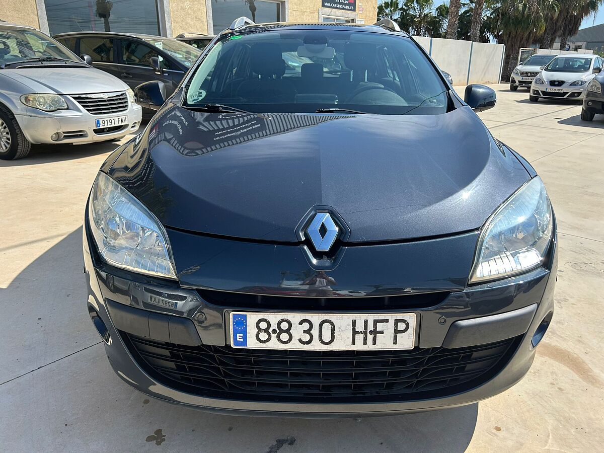 RENAULT MEGANE ESTATE LIMITED 1.5 DCI AUTO SPANISH LHD IN SPAIN 92K SUPERB 2011