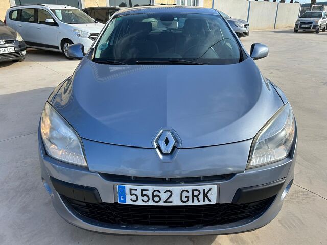 RENAULT MEGANE DYNAMIQUE 2.0 AUTO SPANISH LHD IN SPAIN 76000 MILES SUPERB 2008