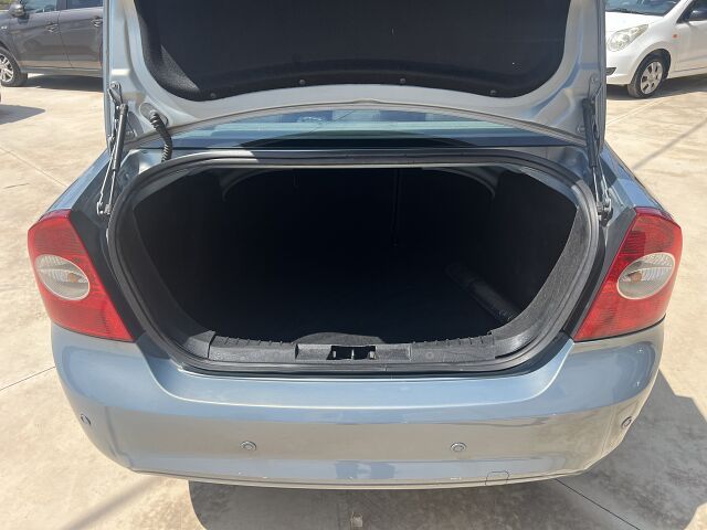FORD FOCUS TREND 1.6 AUTO SALOON SPANISH LHD IN SPAIN 118000 MILES SUPER 2008