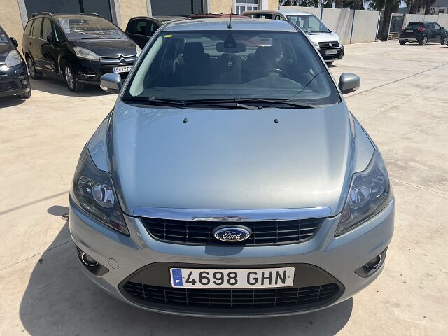 FORD FOCUS TREND 1.6 AUTO SALOON SPANISH LHD IN SPAIN 118000 MILES SUPER 2008