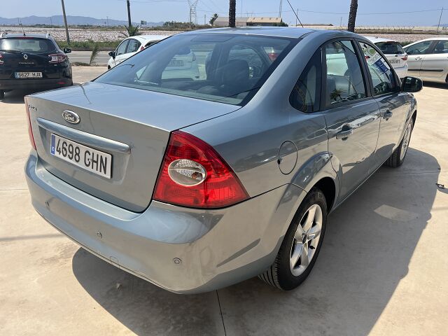 FORD FOCUS TREND 1.6 AUTO SALOON SPANISH LHD IN SPAIN 118000 MILES SUPER 2008