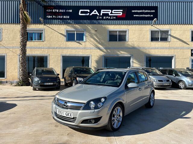 OPEL ASTRA ELITE 1.9 CDTI AUTO SPANISH LHD IN SPAIN ONLY 55000 MILES SUPERB 2009