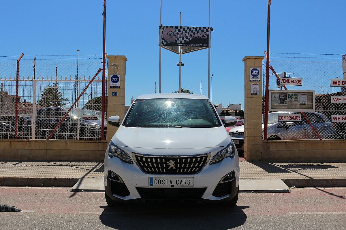 PEUGEOT 3008 ACTIVE 1.2 E-THP MANUAL SPANISH LHD IN SPAIN 78000 MILES SUPER 2019