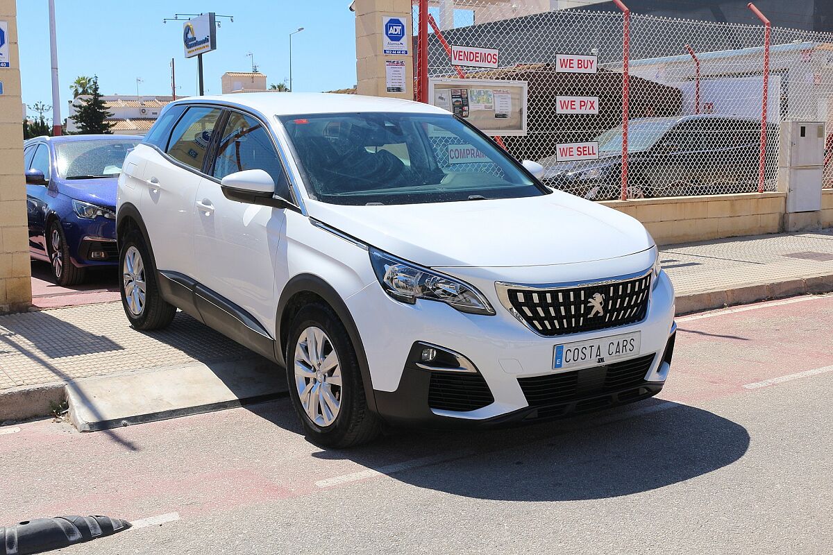 PEUGEOT 3008 ACTIVE 1.2 E-THP MANUAL SPANISH LHD IN SPAIN 78000 MILES SUPER 2019