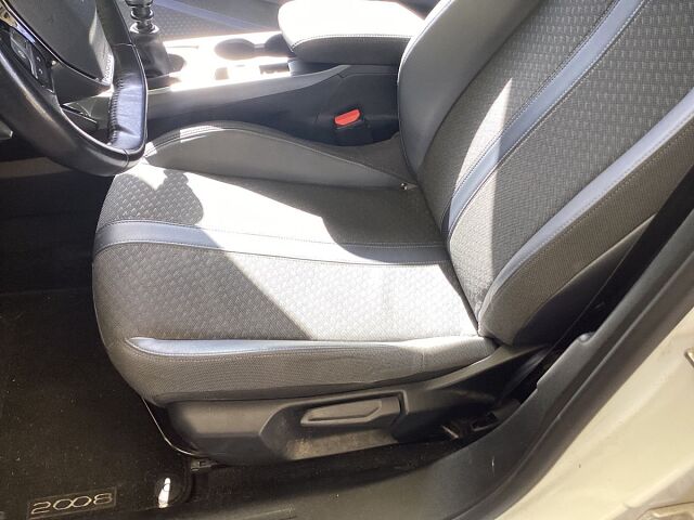 PEUGEOT 2008 ALLURE 1.2 MANUAL SPANISH LHD IN SPAIN ONLY 35000 MILES SUPERB 2020