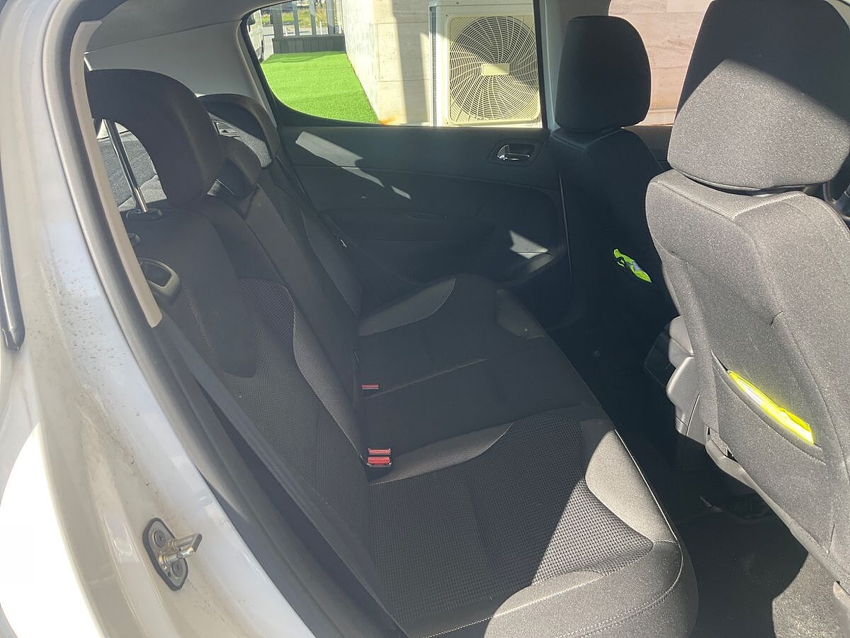 PEUGEOT 308 ACTIVE 1.6 E-HDI AUTO SPANISH LHD IN SPAIN 56000 MILES SUPERB 2012