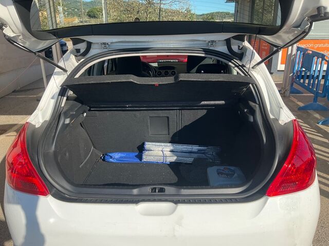 PEUGEOT 308 ACTIVE 1.6 E-HDI AUTO SPANISH LHD IN SPAIN 56000 MILES SUPERB 2012