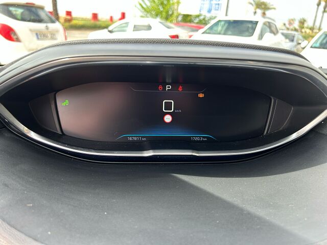 PEUGEOT 3008 ALLURE 1.5 HDI AUTO SPANISH LHD IN SPAIN 104000 MILES SUPER 2018