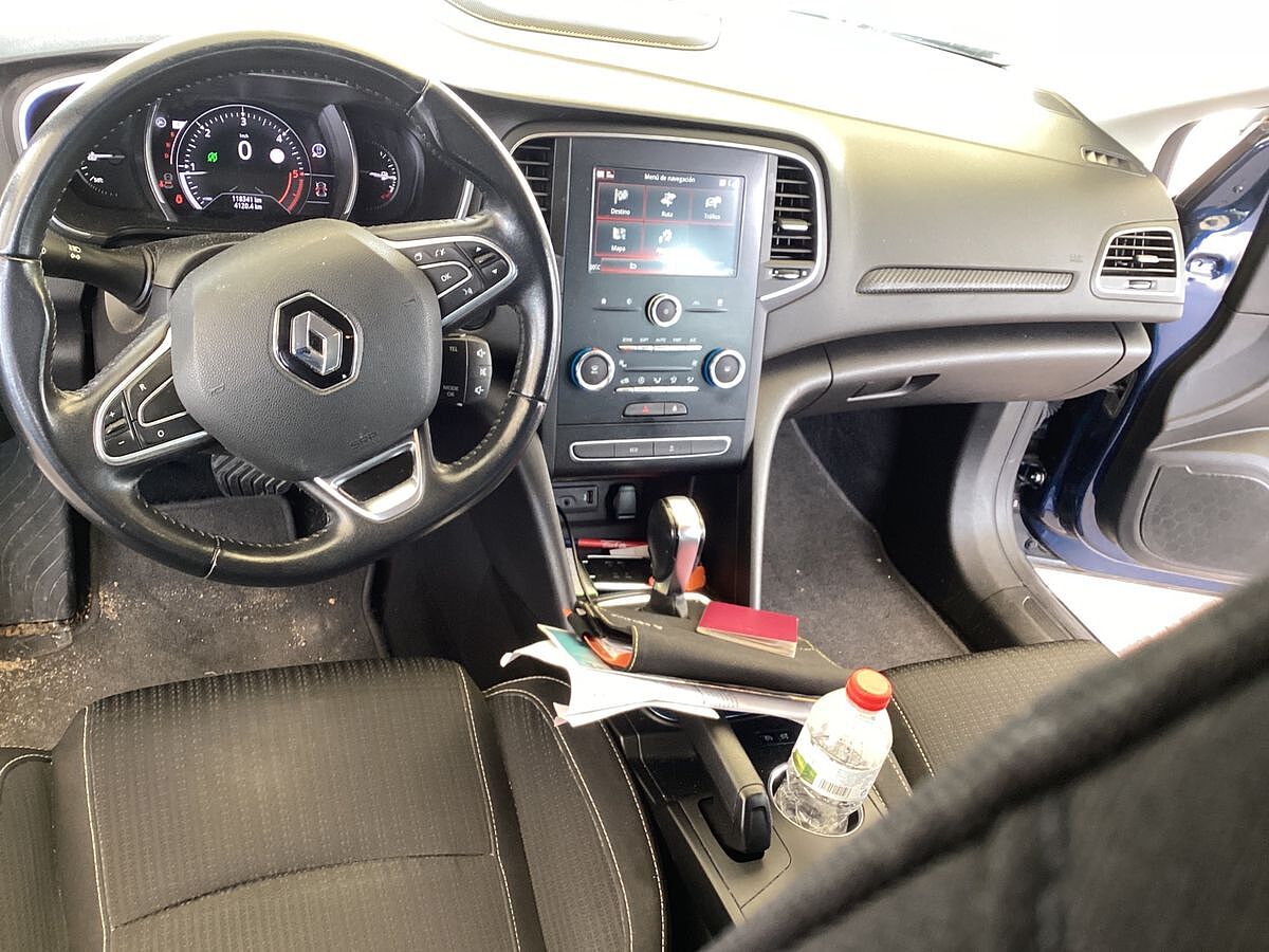 RENAULT MEGANE ESTATE 1.5 DCI AUTO SPANISH LHD IN SPAIN ONLY 73000 MILES 2019