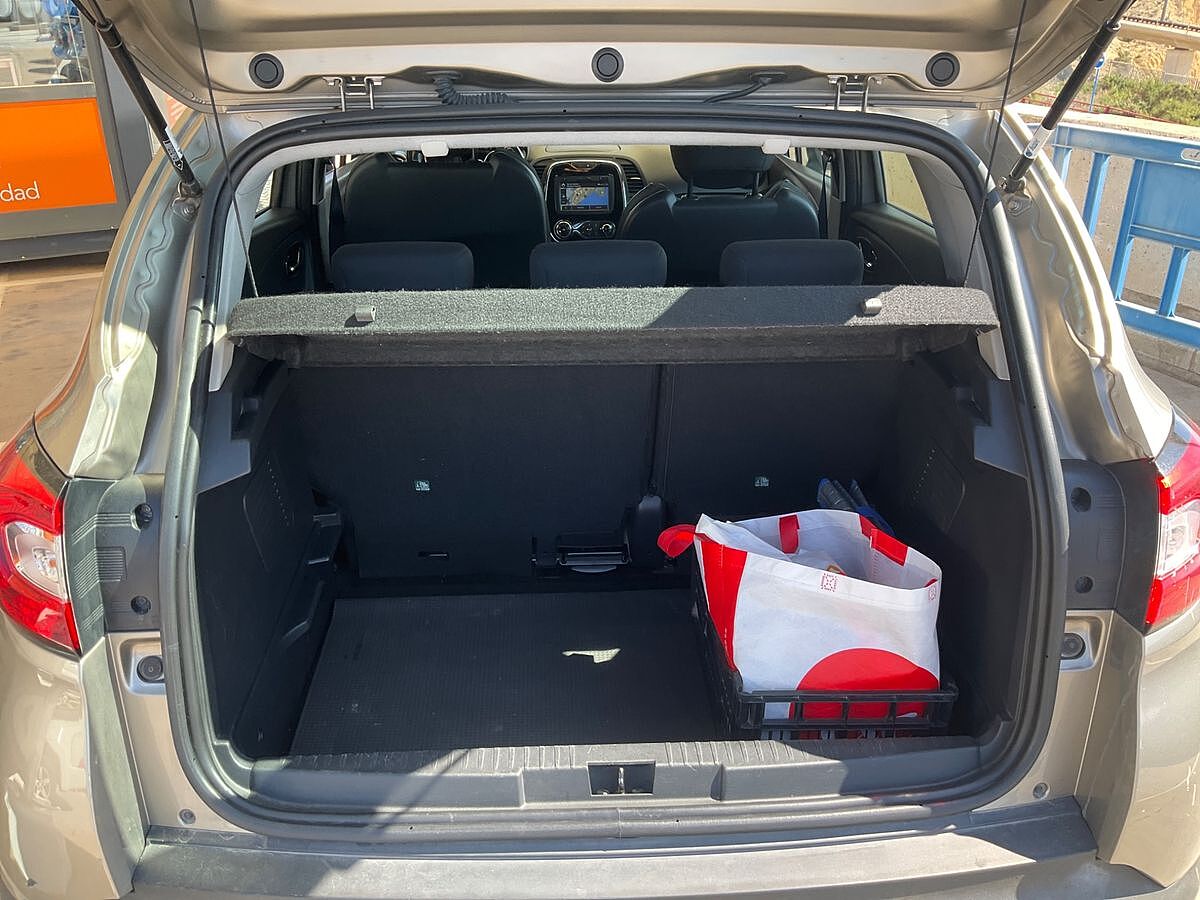 RENAULT CAPTUR ZEN 1.2 TCE AUTO SPANISH LHD IN SPAIN 90000 MILES SUPERB 2015