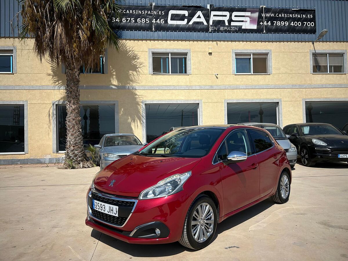 PEUGEOT 208 ALLURE 1.2 E-THP AUTO SPANISH LHD IN SPAIN 82000 MILES SUPERB 2015