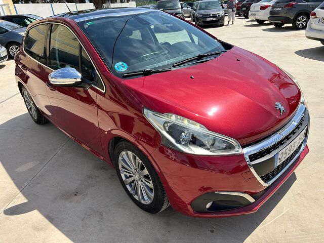PEUGEOT 208 ALLURE 1.2 E-THP AUTO SPANISH LHD IN SPAIN 82000 MILES SUPERB 2015